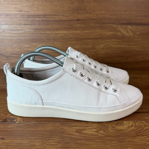 Vionic Shoes - Vionic Winny Leather Sneaker Women’s Size 9.5 Low Top Shoes WIDE